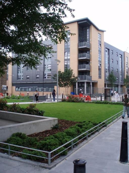Appartamento Spacious 2 Bedroom In Near Tube *